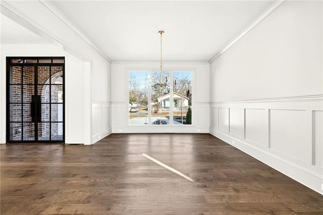 102 King Street, Roswell, GA 30075