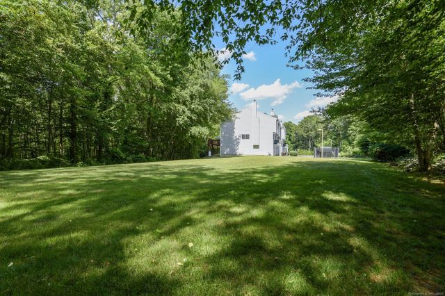 310 Boston Post Road 165, Waterford, CT 06385