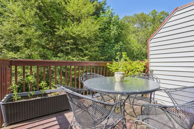 310 Boston Post Road 165, Waterford, CT 06385