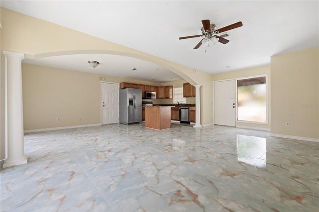 8517 RENALD BOULEVARD, Tampa, FL 33637