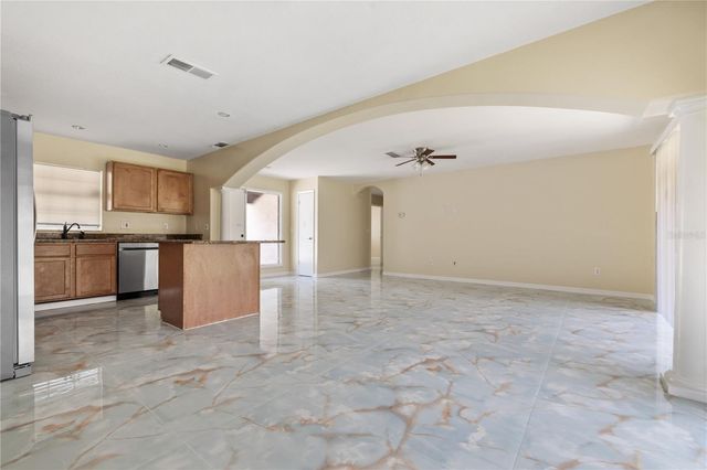 8517 RENALD BOULEVARD, Tampa, FL 33637