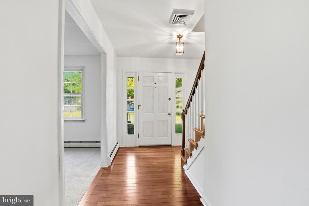 24 SUNNYBROOK DR, DOYLESTOWN, PA 18901 — photo 3