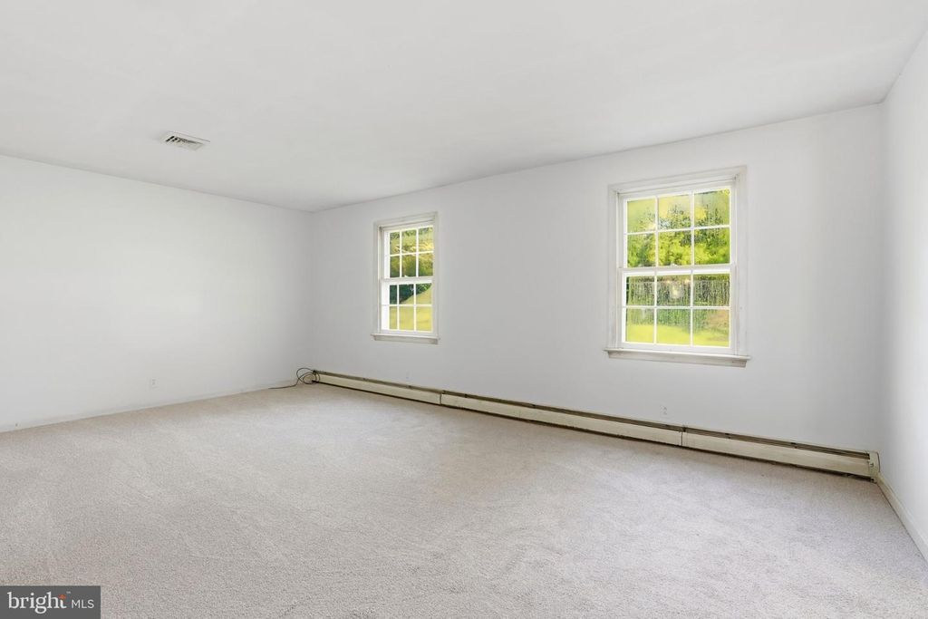 24 SUNNYBROOK DR, DOYLESTOWN, PA 18901 — photo 5