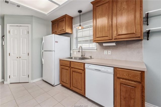 914 Gardenia Street, College Station, TX 77845