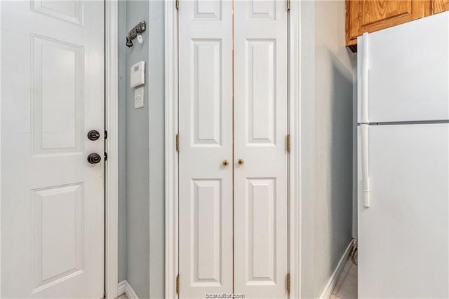 914 Gardenia Street, College Station, TX 77845