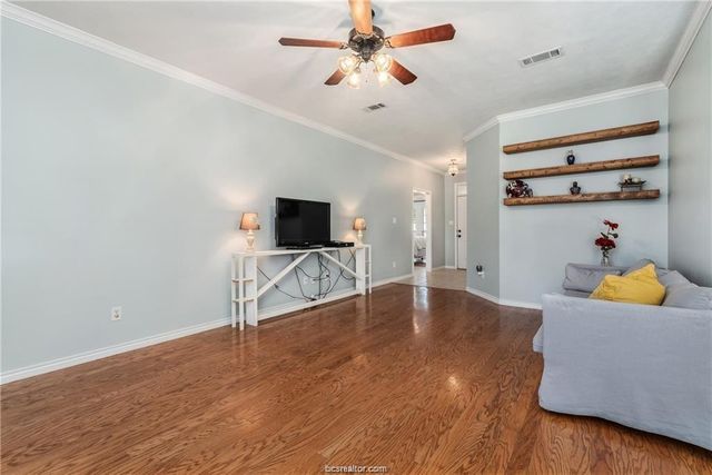 914 Gardenia Street, College Station, TX 77845