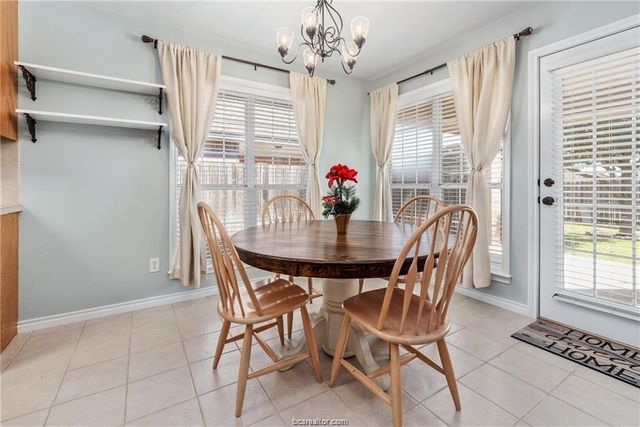 914 Gardenia Street, College Station, TX 77845