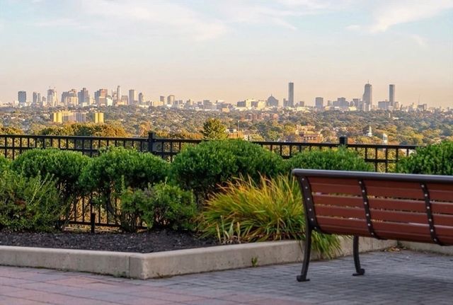 2009 Symmes Cir 2009, Arlington, MA 02474