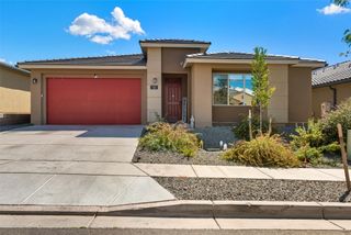 32 Wirecrest Lane, Santa Fe, NM 87508