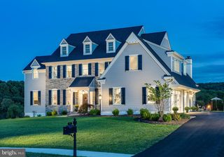 1339 CAROLANNES WAY #B30, West Chester, PA 19382