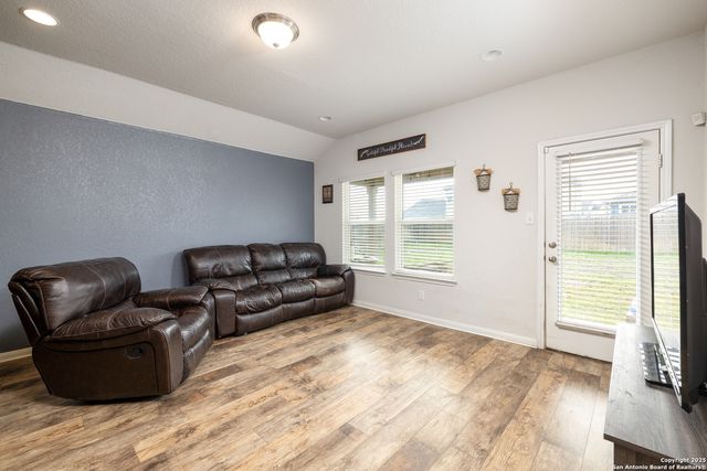 313 Northshore Trail, New Braunfels, TX 78130