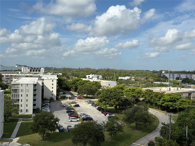18011 Biscayne Blvd 905, Aventura, FL 33160