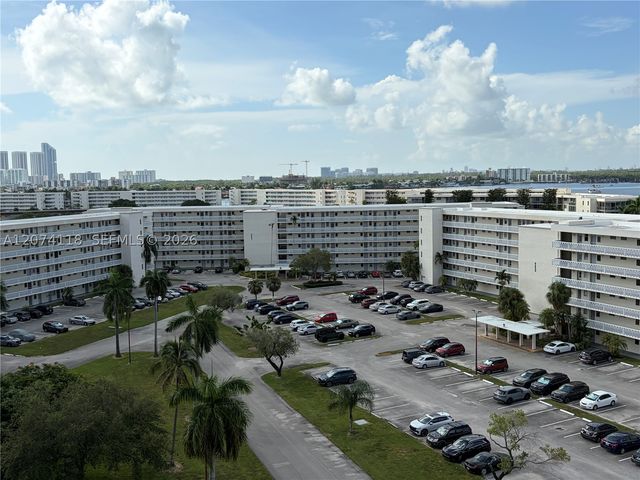 18011 Biscayne Blvd 905, Aventura, FL 33160