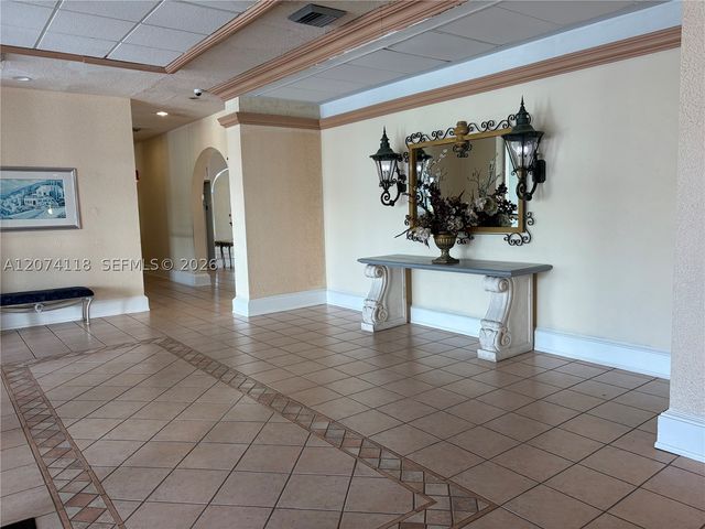 18011 Biscayne Blvd 905, Aventura, FL 33160