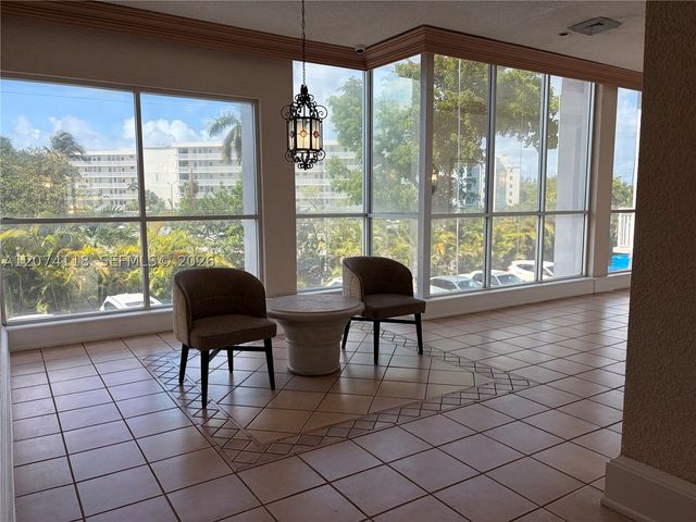 18011 Biscayne Blvd 905, Aventura, FL 33160