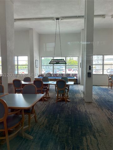 18011 Biscayne Blvd 905, Aventura, FL 33160