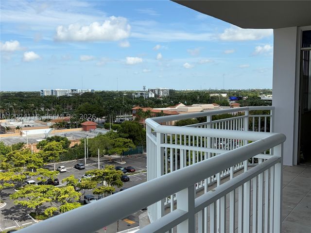 18011 Biscayne Blvd 905, Aventura, FL 33160