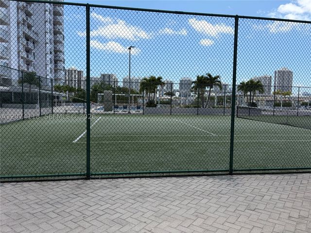 18011 Biscayne Blvd 905, Aventura, FL 33160