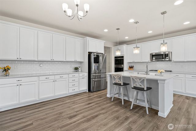 623 S Davis Street, Buckley, WA 98321