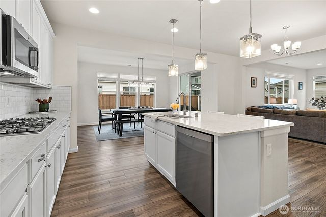 623 S Davis Street, Buckley, WA 98321