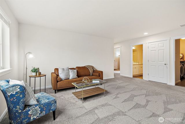 623 S Davis Street, Buckley, WA 98321