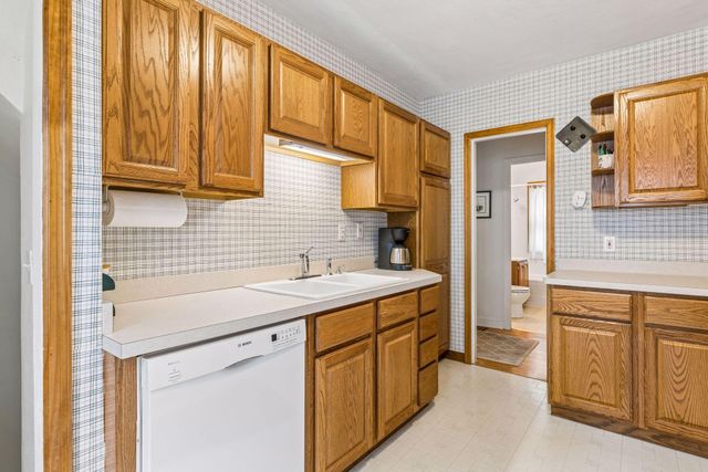 1516 Asbury Street, Saint Paul, MN 55108