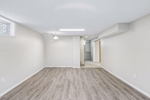 1516 Asbury Street, Saint Paul, MN 55108
