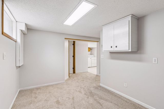 1516 Asbury Street, Saint Paul, MN 55108