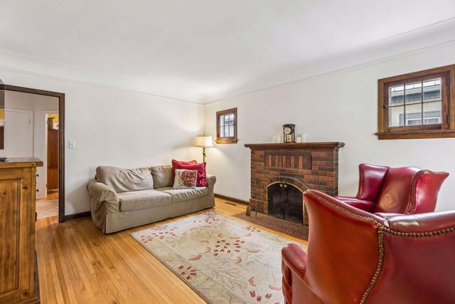 1516 Asbury Street, Saint Paul, MN 55108