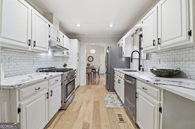 1402 Mclendon Drive, Decatur, GA 30033