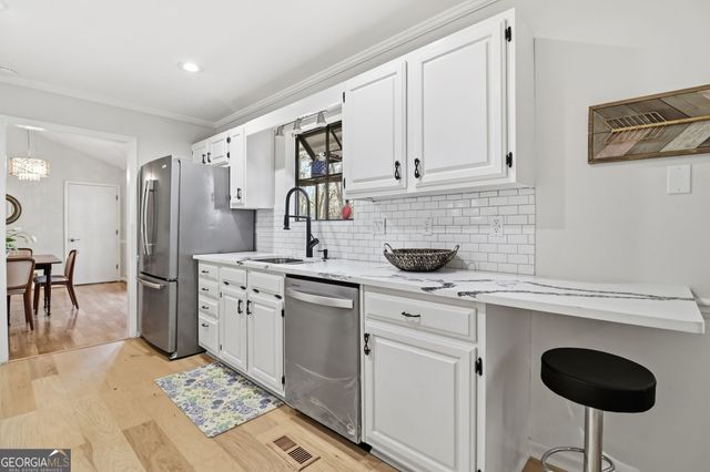 1402 Mclendon Drive, Decatur, GA 30033