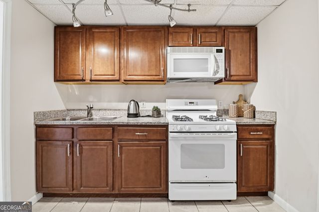 1402 Mclendon Drive, Decatur, GA 30033