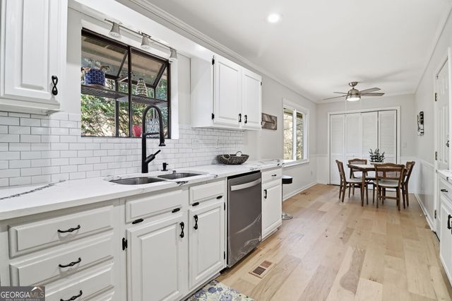 1402 Mclendon Drive, Decatur, GA 30033