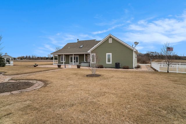 945 E Eagle Lake Road, Beecher, IL 60401
