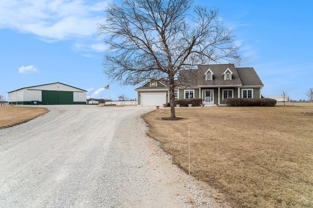 945 E Eagle Lake Road, Beecher, IL 60401