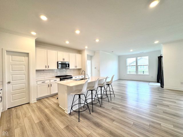 5160 Holborn Avenue, Mccordsville, IN 46055