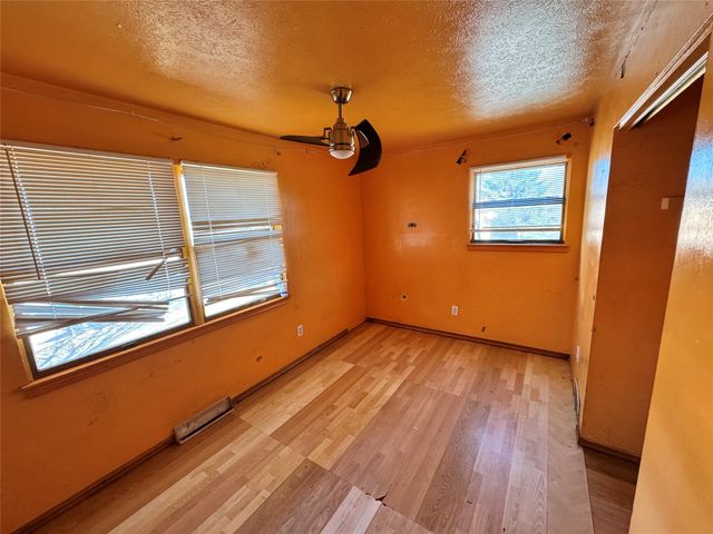 2333 WOODLAWN Avenue, Erie, PA 16510