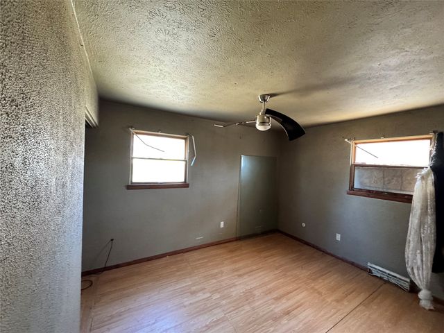 2333 WOODLAWN Avenue, Erie, PA 16510