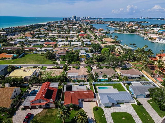 111 17TH STREET, Belleair Beach, FL 33786