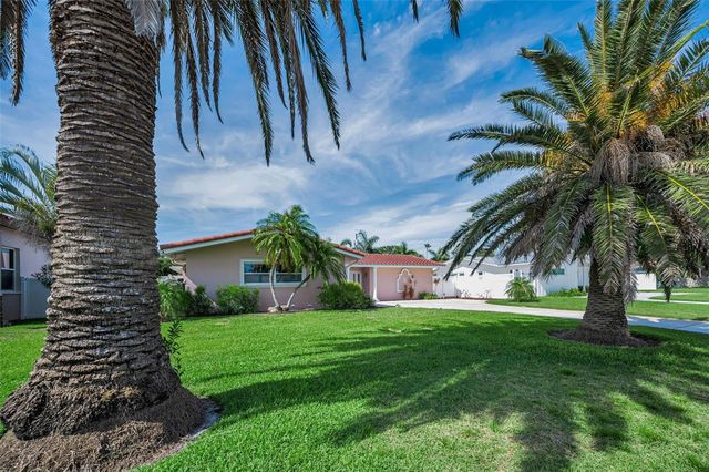 111 17TH STREET, Belleair Beach, FL 33786