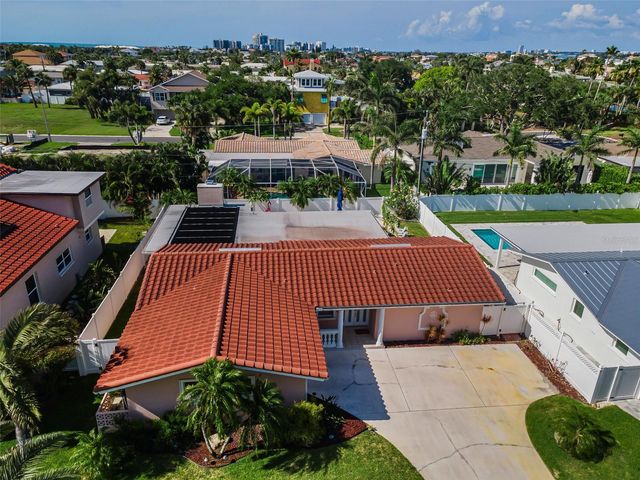 111 17TH STREET, Belleair Beach, FL 33786