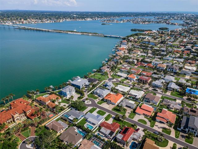 111 17TH STREET, Belleair Beach, FL 33786