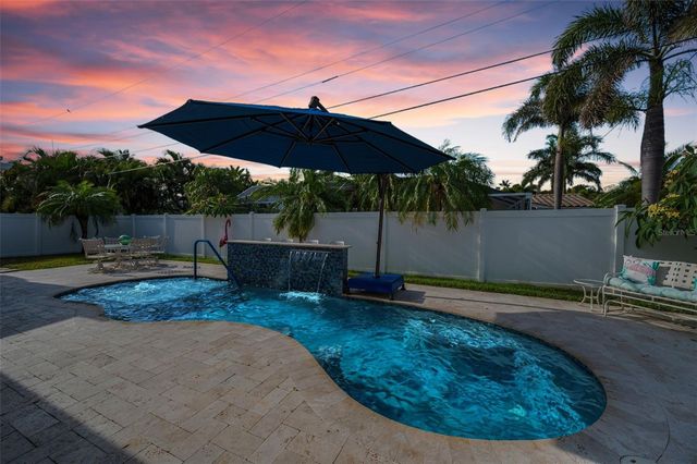 111 17TH STREET, Belleair Beach, FL 33786