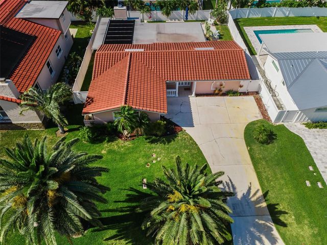 111 17TH STREET, Belleair Beach, FL 33786
