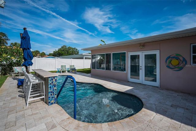111 17TH STREET, Belleair Beach, FL 33786