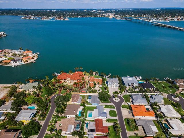 111 17TH STREET, Belleair Beach, FL 33786
