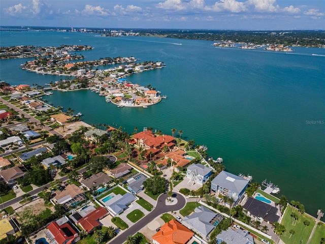 111 17TH STREET, Belleair Beach, FL 33786