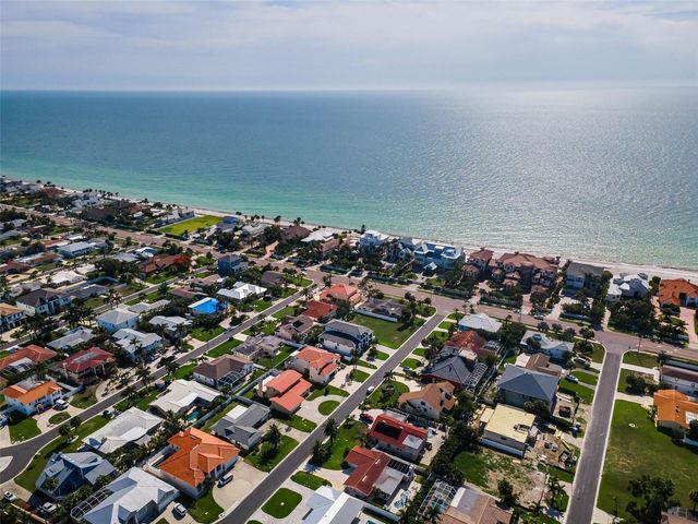 111 17TH STREET, Belleair Beach, FL 33786
