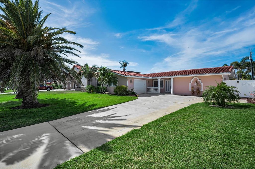 111 17TH STREET, Belleair Beach, FL 33786
