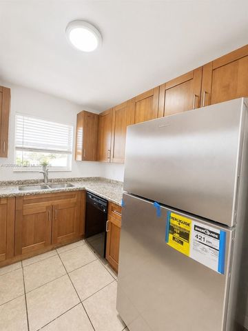 2521 Pierce St 10, Hollywood, FL 33020